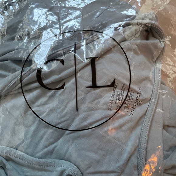 Caden Lane Robe Light Dusty Blue - Picture 3 of 8